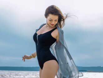 maillot-de-bain-amincissant-et-sculptant-zero-defaut