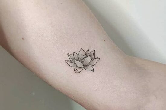 tatouage-fleur-de-lotus-signification
