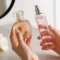 Brume et parfum : comment bien les distinguer pour votre peau ?